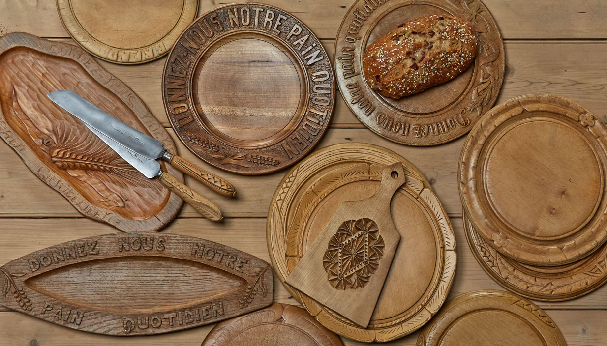 Old Wooden Bread Boards & Knives