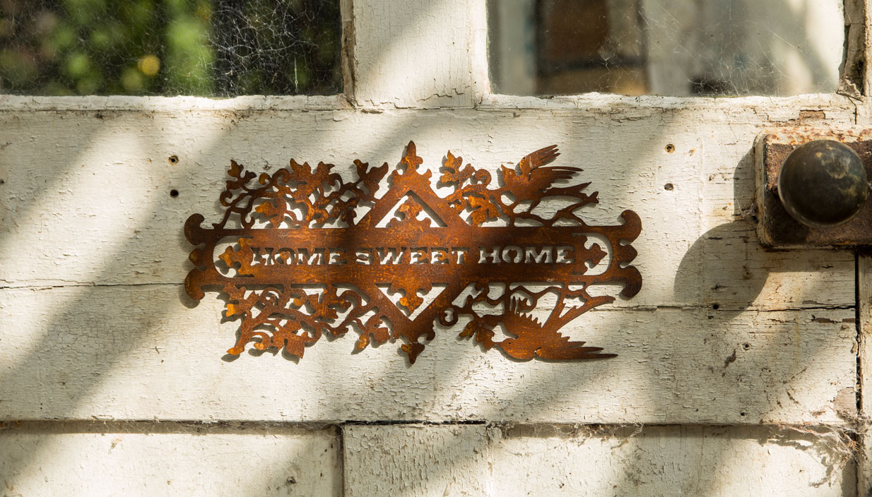 Rusty Home Sweet Home Sign