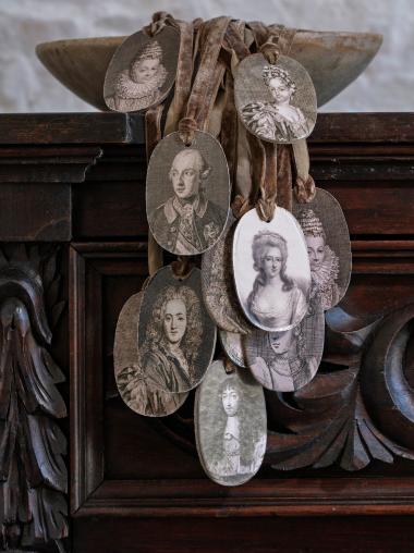Portrait Tags