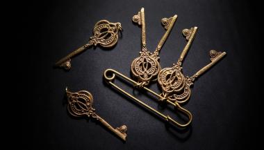 Brass Key Charm