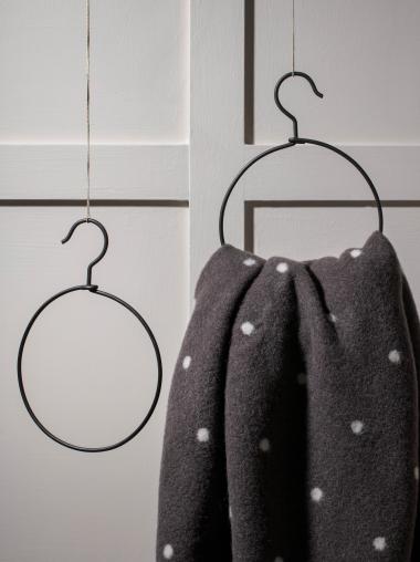 Round Iron Hanger