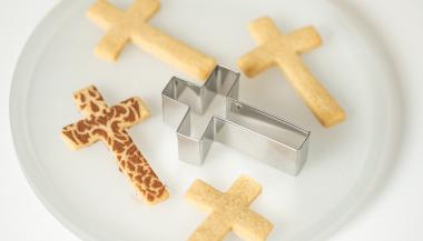 Cross Biscuit Cutter