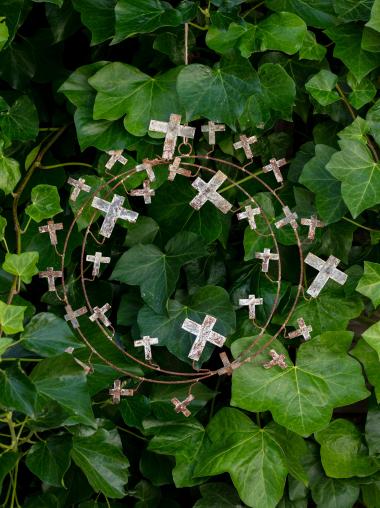REduced Cross Wreath