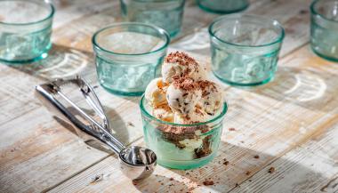 Italian Gelato Glass & Scoop