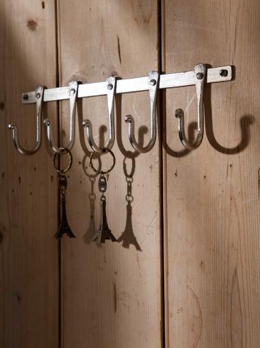 Hand Forged 5 Hook Bar